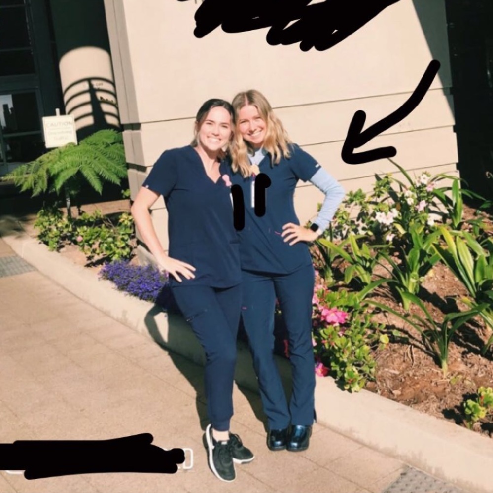 Med couture AIR scrubs in navy